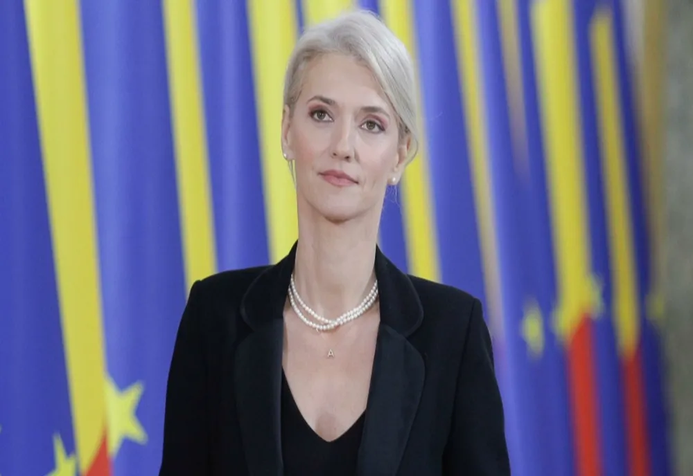 Alina Gorghiu pune tunurile pe fugarii care încearcă să scape de pedepse. Aducerea lor, prioritate ZERO
