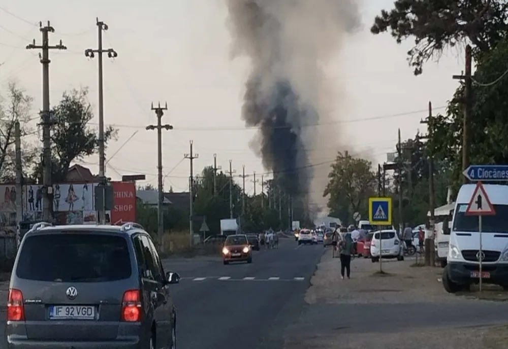 Dosarul Crevedia. Experții în explozibil, la locul tragediei. Există din nou risc de explozie - pompierii încearcă să răcească o cisternă cu GPL