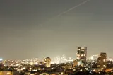 Explozii raportate în Iran în cea de-a 13 noapte consecutivă de atacuri lansate de SUA