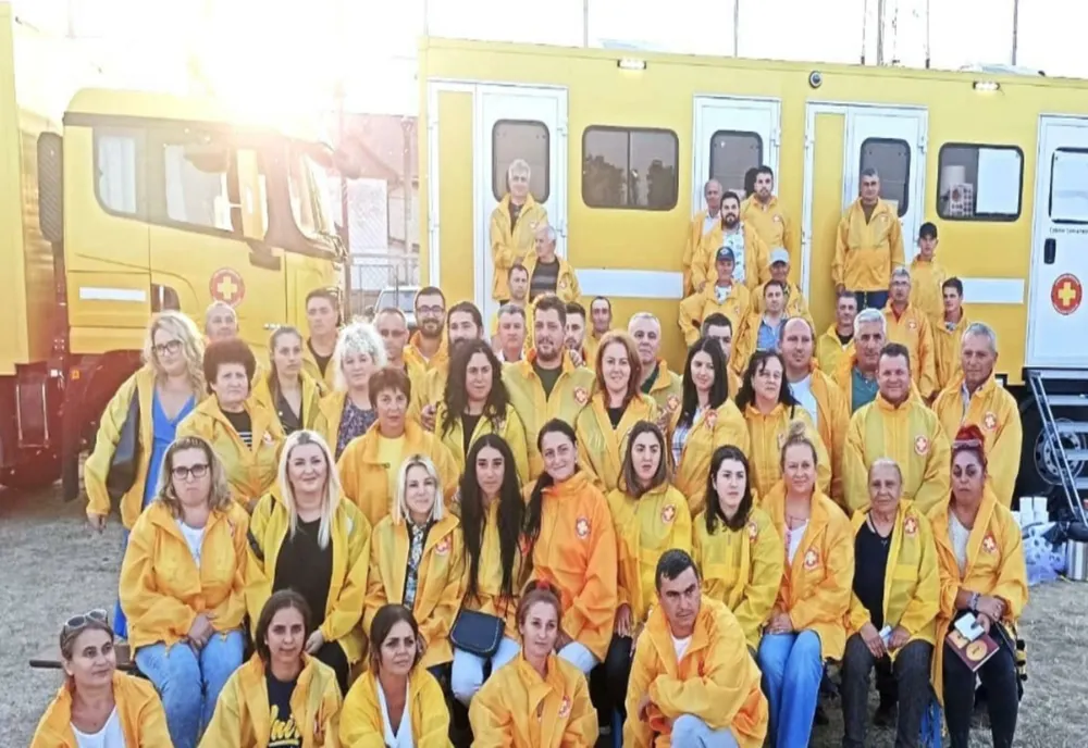 Proiect de excepție pentru viața românilor: Caravana România Suverană, alături de Spitalul mobil AUR pentru sănătatea celor săraci și uitați de lume