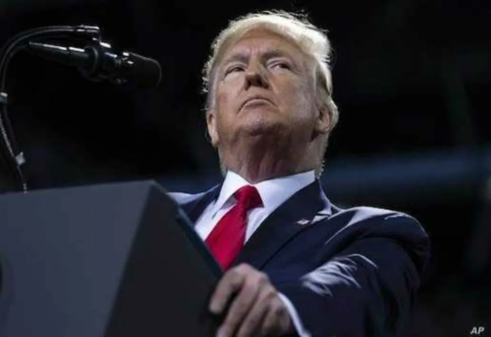 TRUMP ȘOCHEAZĂ CU O DECLARAȚIE ISTORICĂ: ”UCRAINA POATE SĂ-ȘI RECAPETE TERITORIILE ȘI SĂ CÂȘTIGE RĂZBOIUL.” RUSIA, ”UN TIGRU DE HÂRTIE”